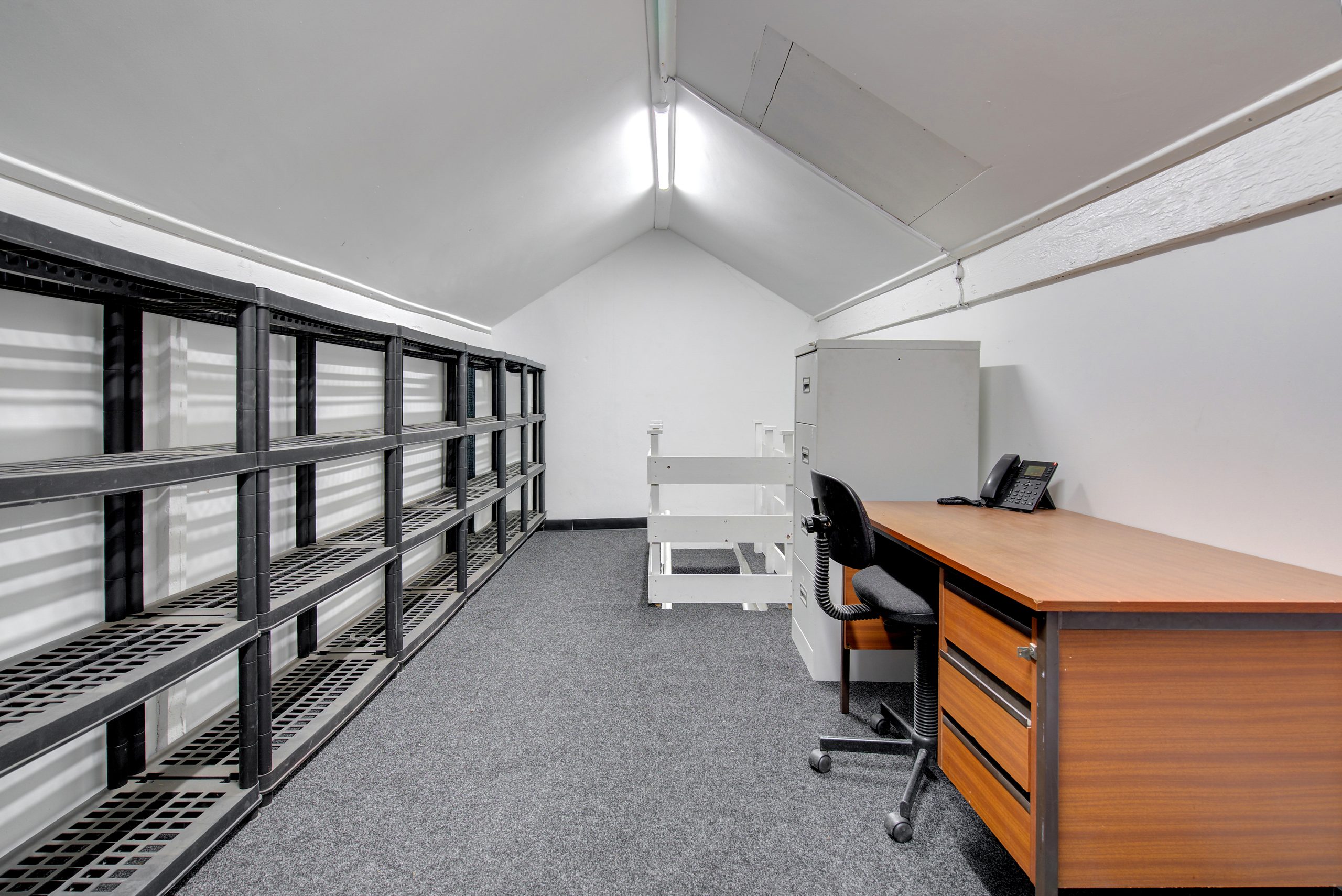 bridgeman business hub bridgeman terrace wigan WN1 1TT-100