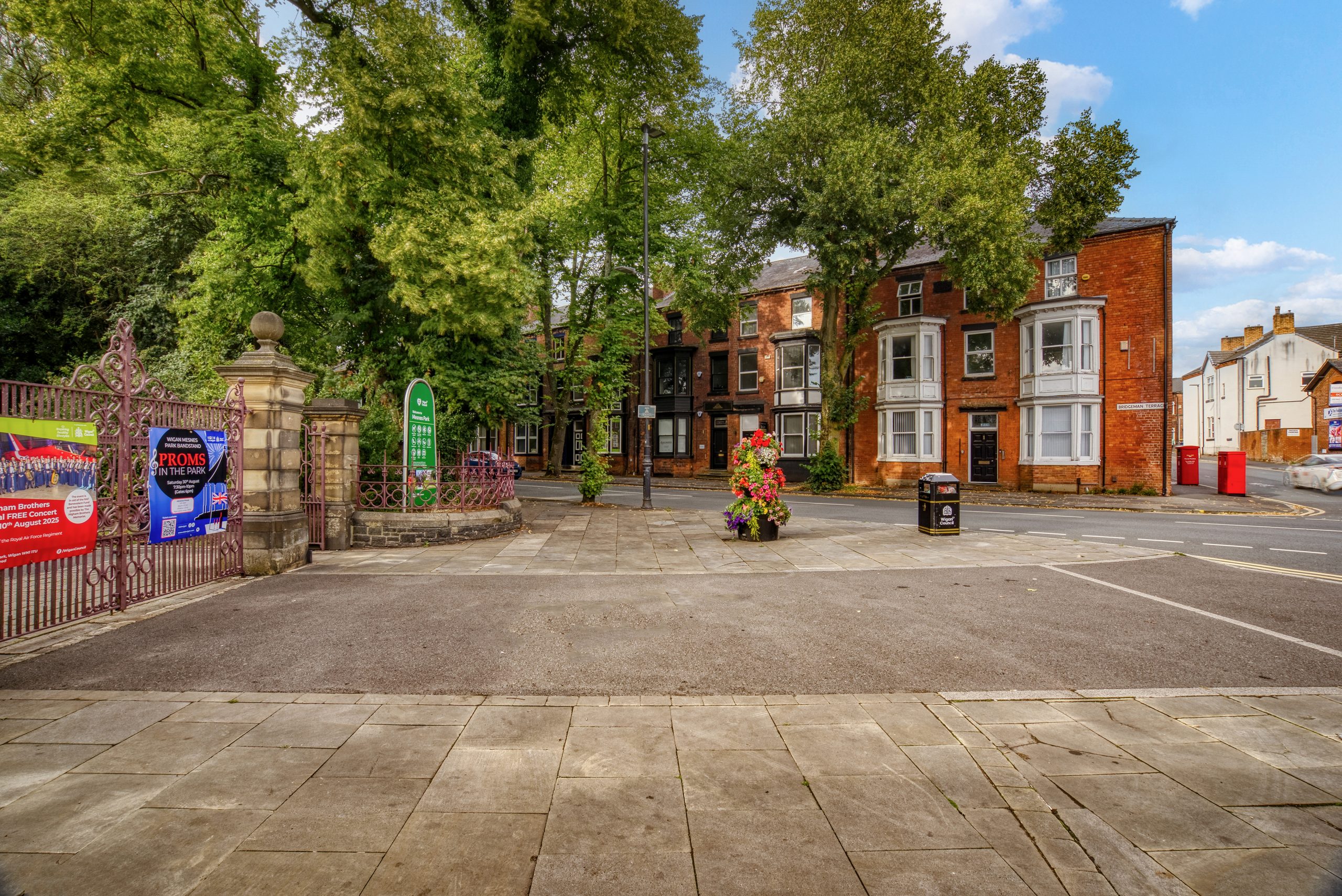 bridgeman business hub bridgeman terrace wigan WN1 1TT-12