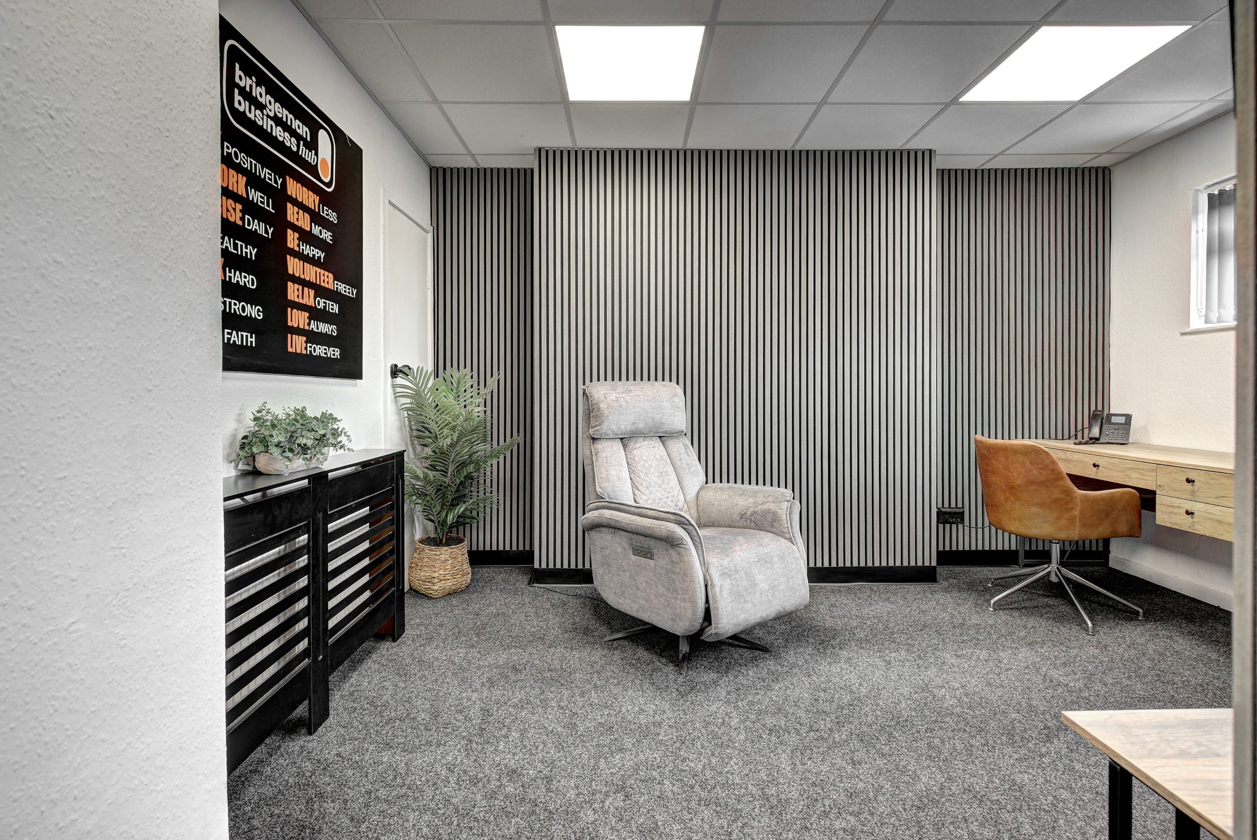 bridgeman business hub bridgeman terrace wigan WN1 1TT-85